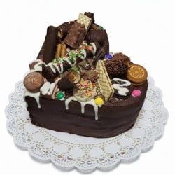 Cake  de Corazón+ Caja Bombones